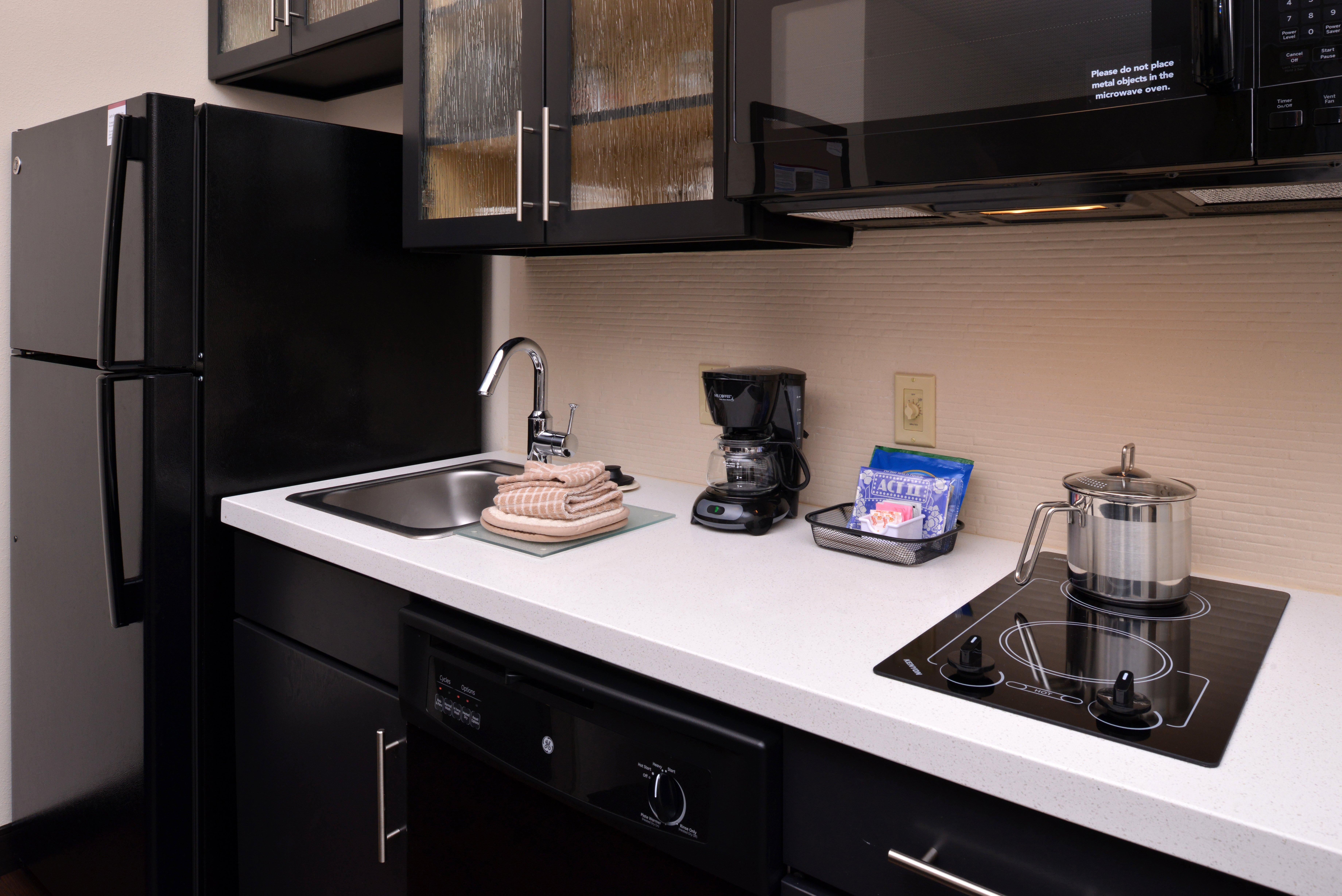 Candlewood Suites Morgantown-Univ West Virginia By Ihg Westover Buitenkant foto