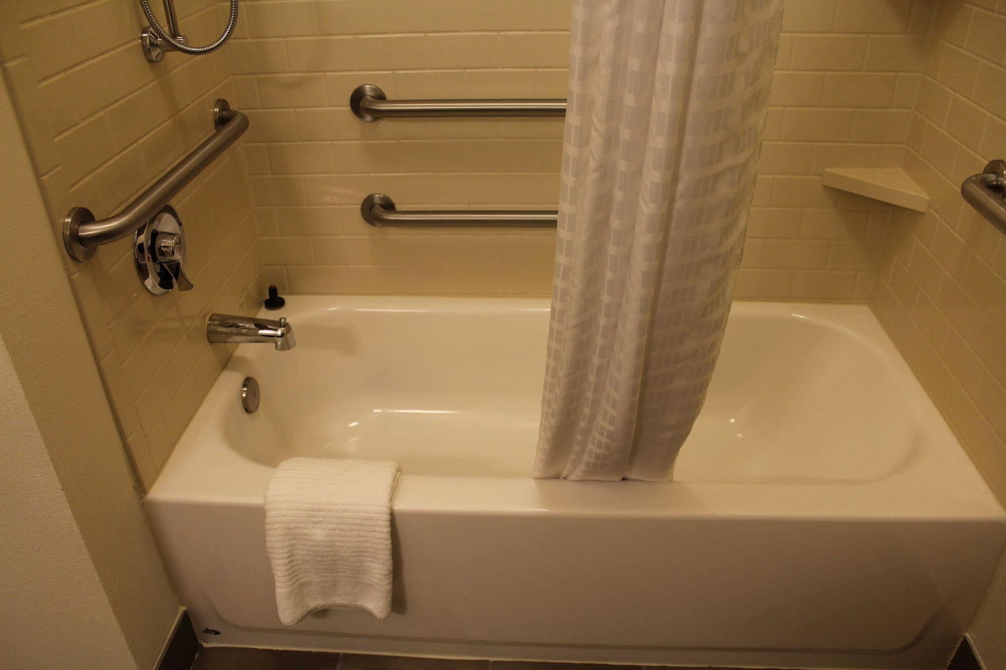 Candlewood Suites Morgantown-Univ West Virginia By Ihg Westover Buitenkant foto